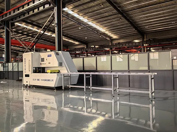 Centro CNC de procesamiento de Barras de Conexión